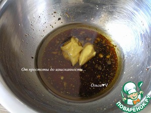 Салат с лососем, морковью и авокадо