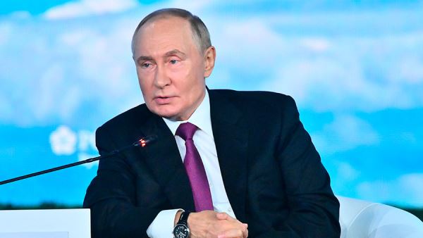 Путин анонсировал новые назначения участников программы «Время героев»